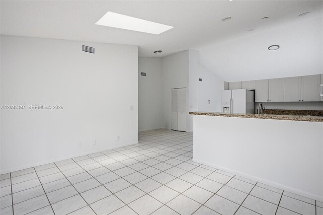 Building Photo - 10633 NW 32nd Ct
