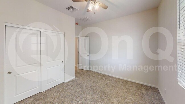 Building Photo - 2050 E Piedmont Pl