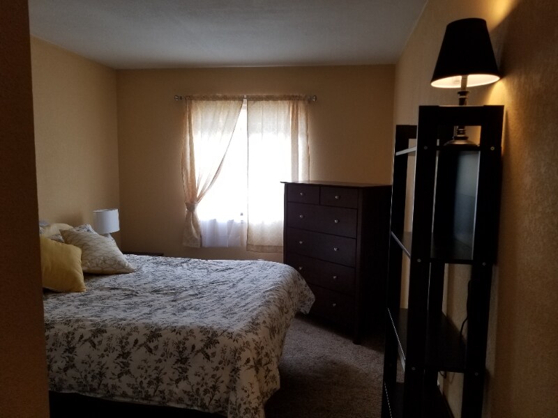 Building Photo - 6338 S Emporia Cir