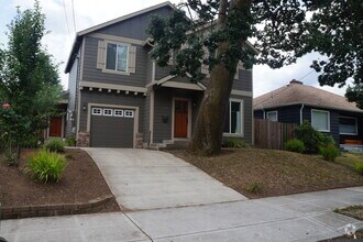 Building Photo - NE Piedmont 3-bedroom Beauty! -
