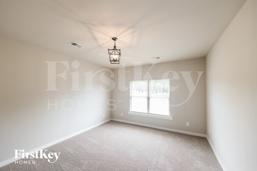 Building Photo - 171 County Rd 1700