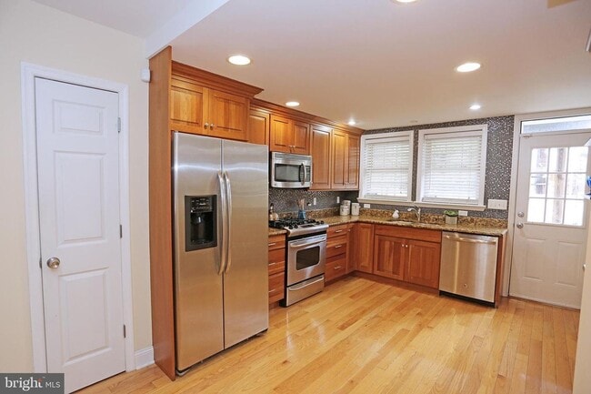 Building Photo - 3410 Harmony Ct