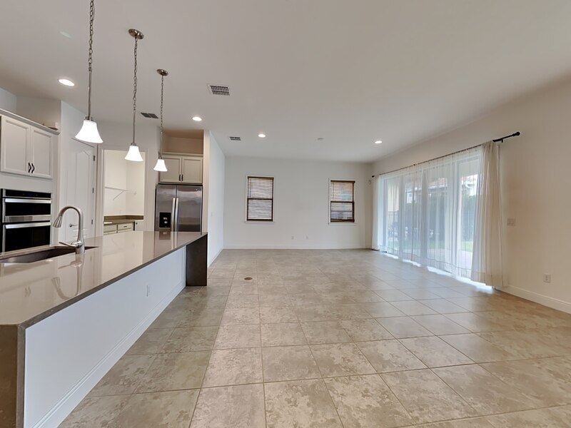 Building Photo - 13219 Oakenshaw Ln