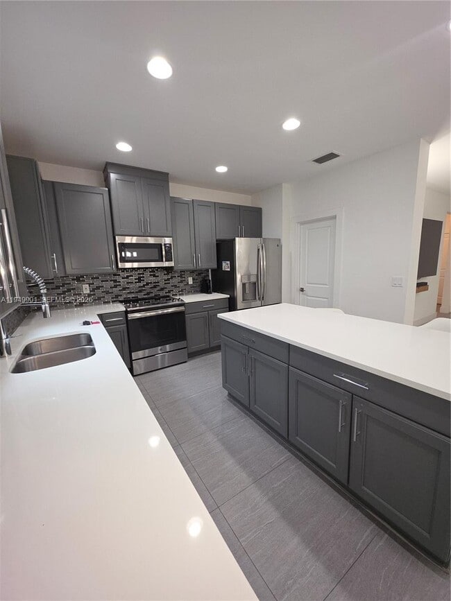 Building Photo - 4538 E Aqua Bella Ln