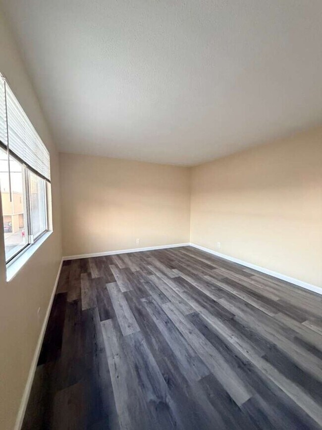 Building Photo - Introducing A Newly Renovated Apartment!