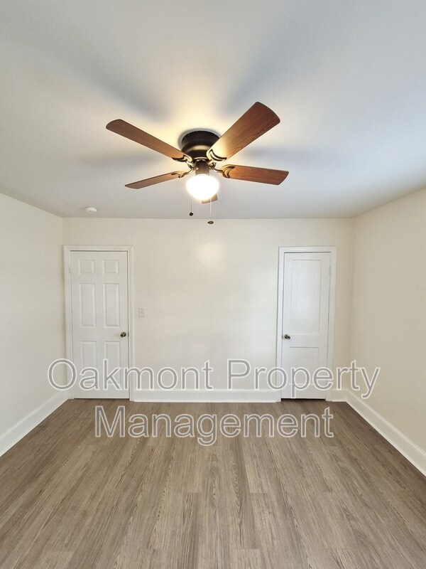 Building Photo - 115 Slagle Ave