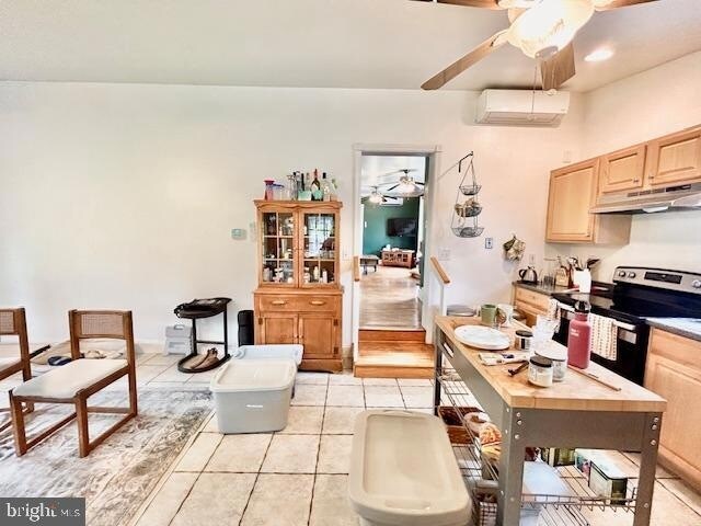 Building Photo - 5010 Apache St