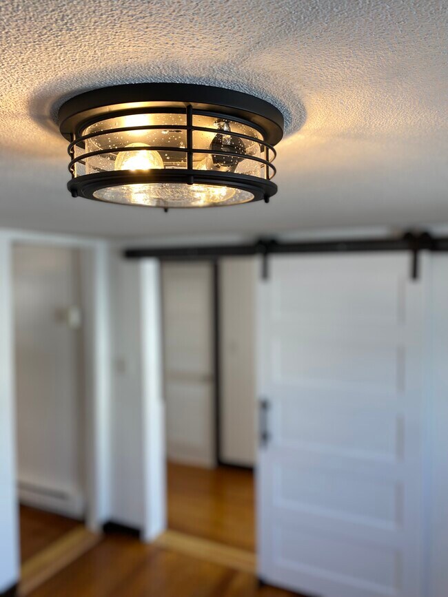 Building Photo - 54 Bridge St