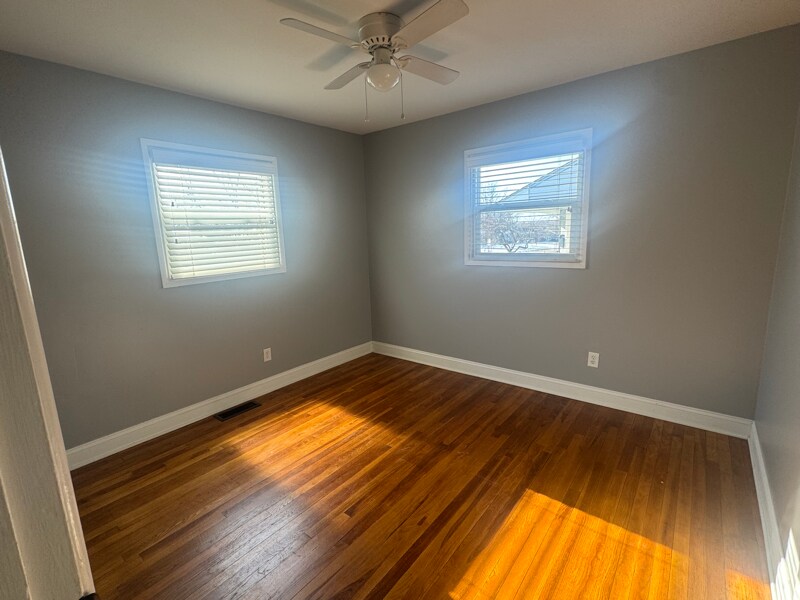 Building Photo - 2666 Shrewsbury Rd