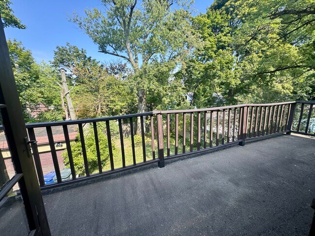 Building Photo - 3403 Dellwood Rd