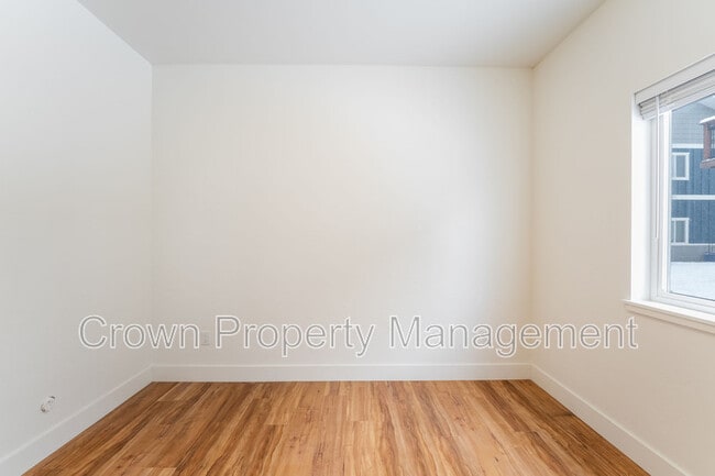 Building Photo - 68 Legend Trail