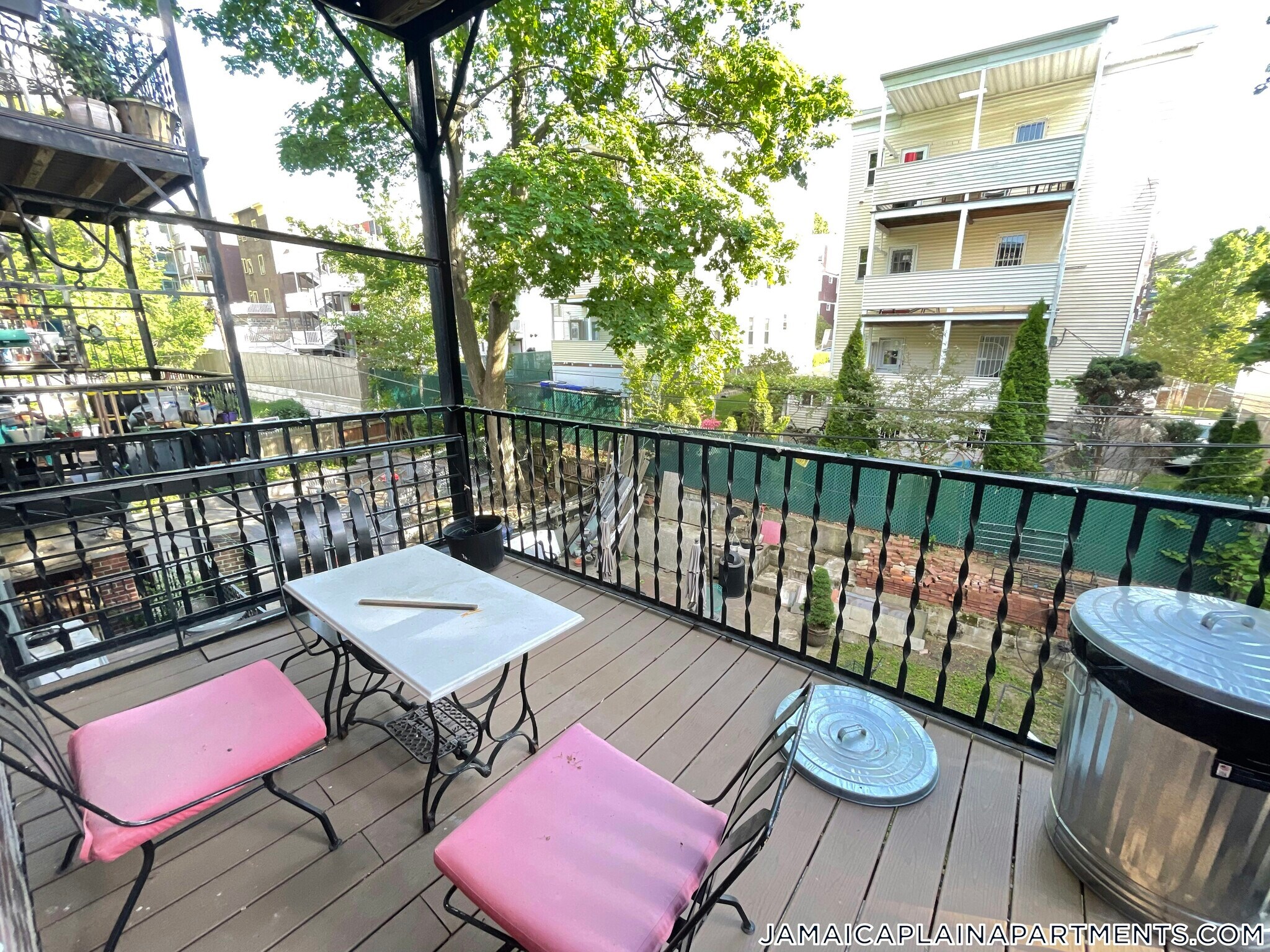 Building Photo - 11 Chilcott Pl