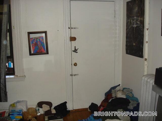 Building Photo - 17 Cummings Rd