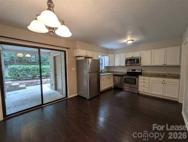 Building Photo - 9111 Sharonbrook Dr