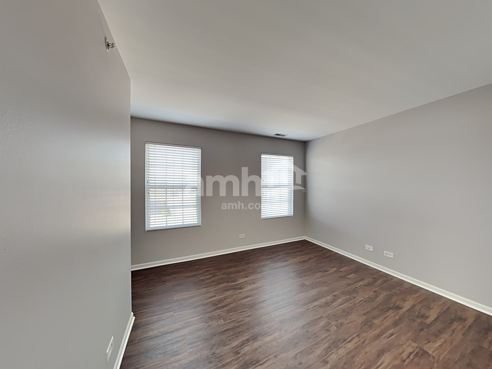 Building Photo - 3832 Bailey Rd