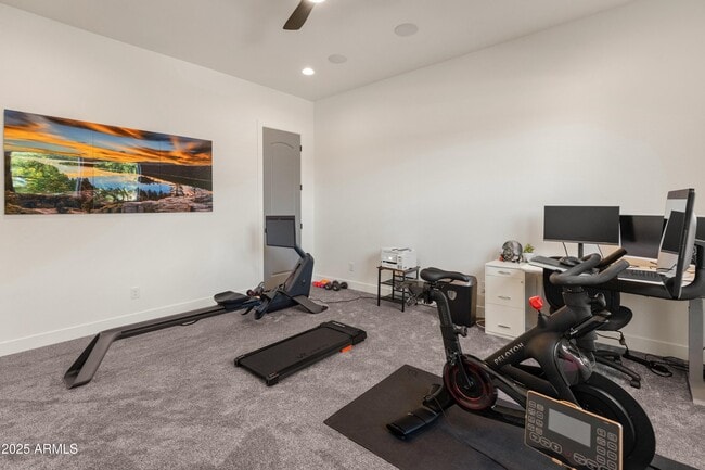 Building Photo - 4236 E Whisper Rock Trl