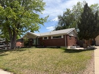 Building Photo - ~Available Now~ Beautiful 3-Bedroom Home in Northglenn – All Utilities Included!