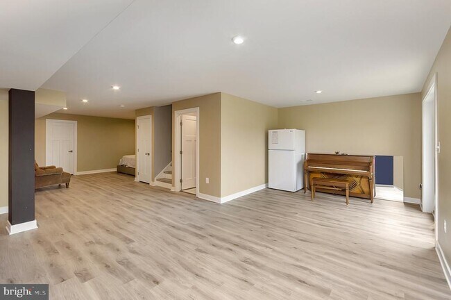 Building Photo - 12712 Norwood Dr