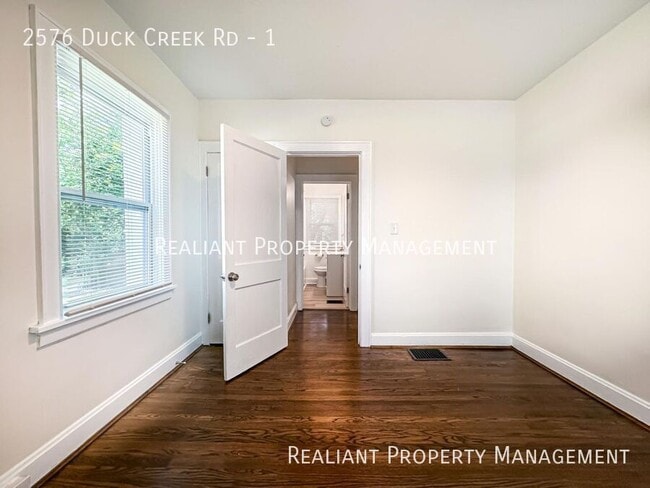 Building Photo - 2576 Duck Creek Rd