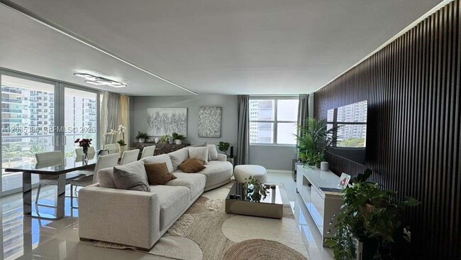Building Photo - 5750 Collins Ave