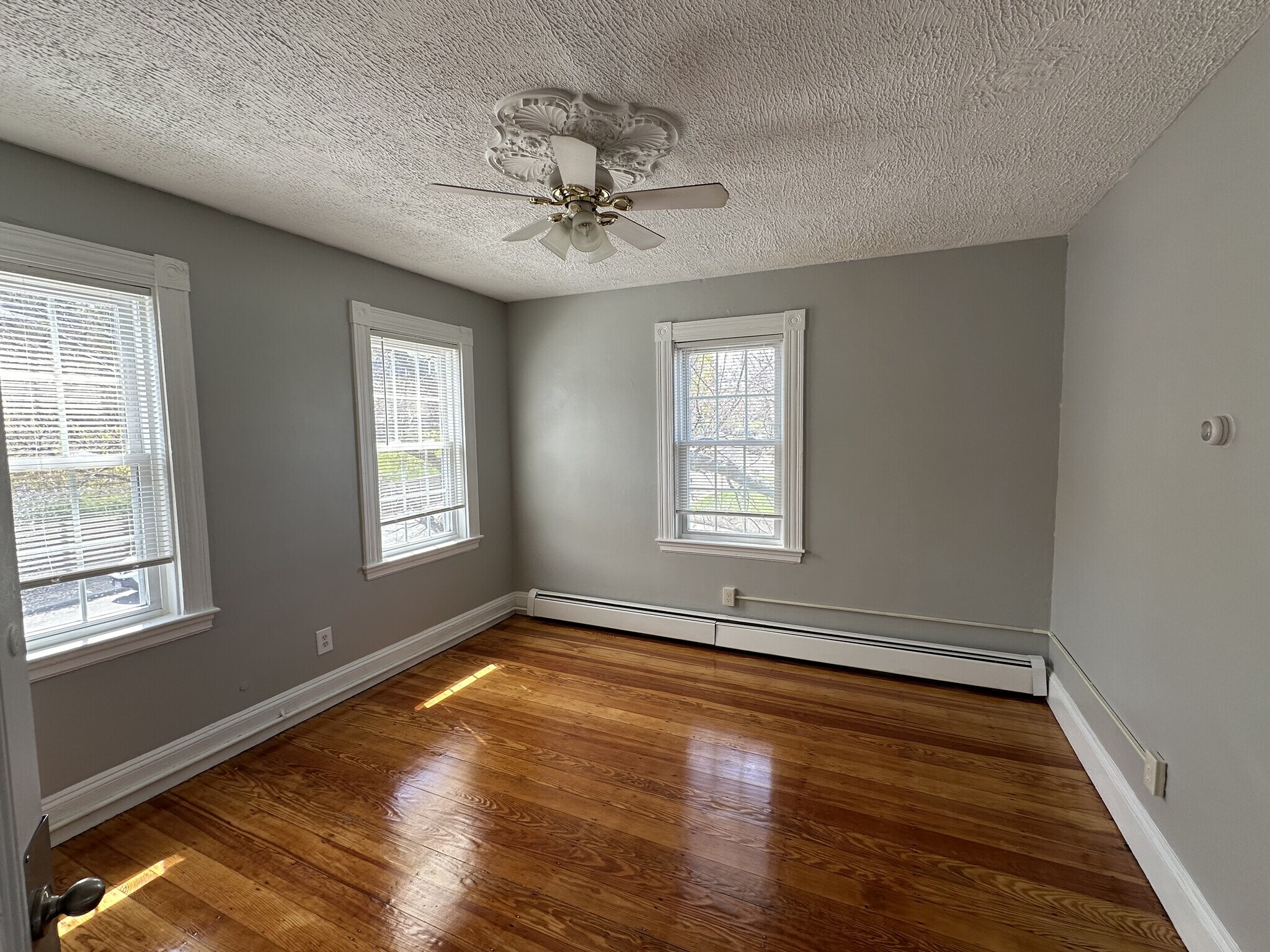 Building Photo - 135 Nonantum St