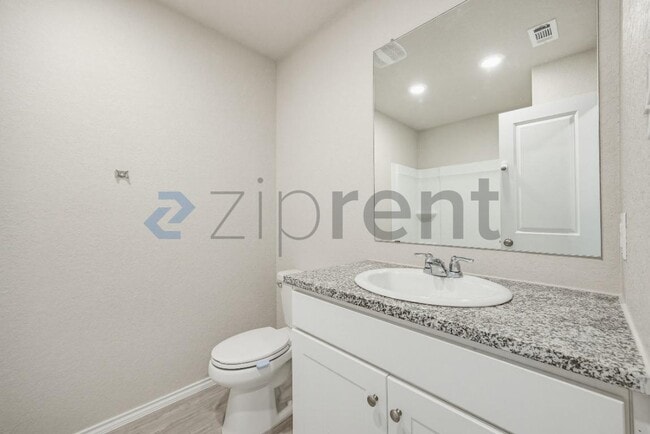 Building Photo - 2781 Rosefinch