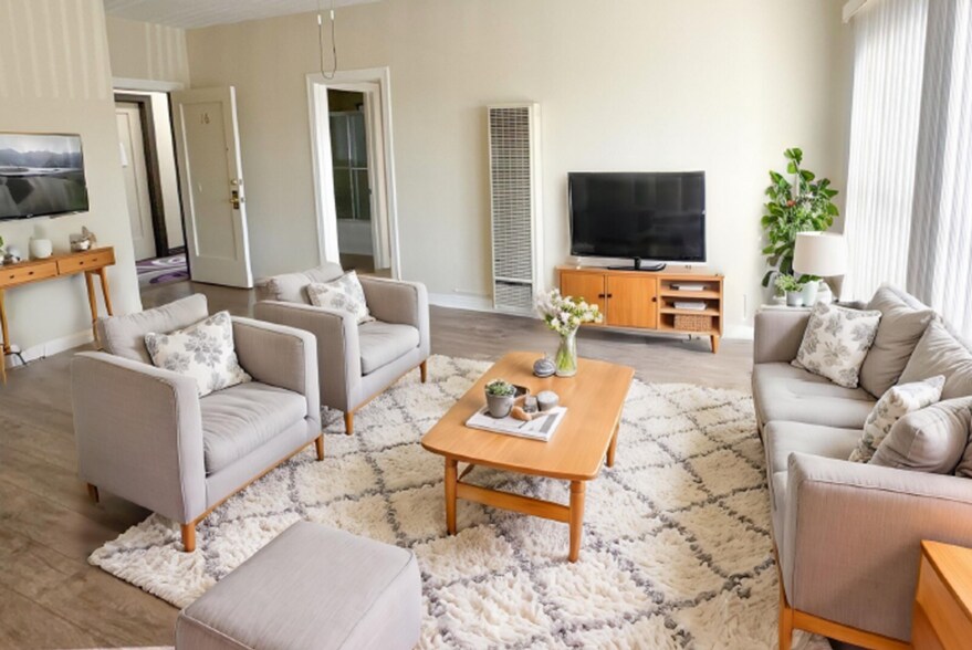 Interior Photo - Citadel on Central