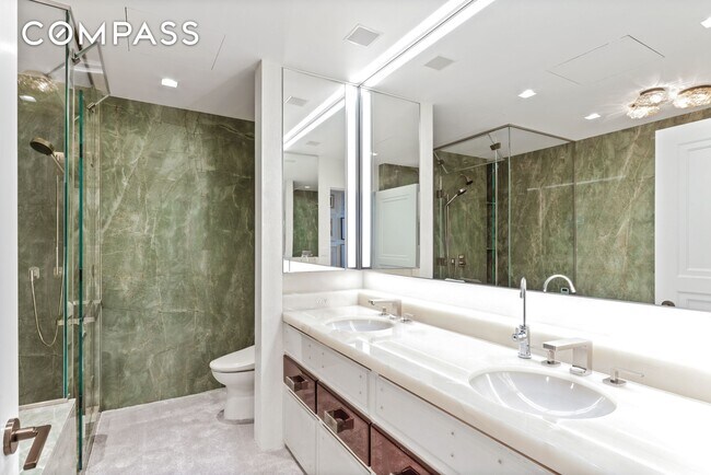 Building Photo - 170 East End Ave