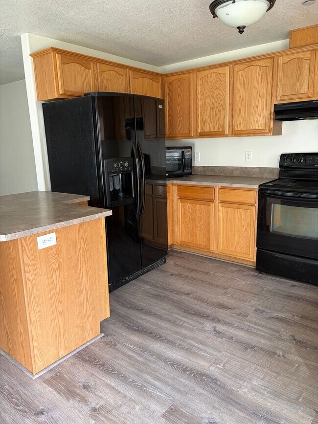 Building Photo - Ranch Style Home in Carlton