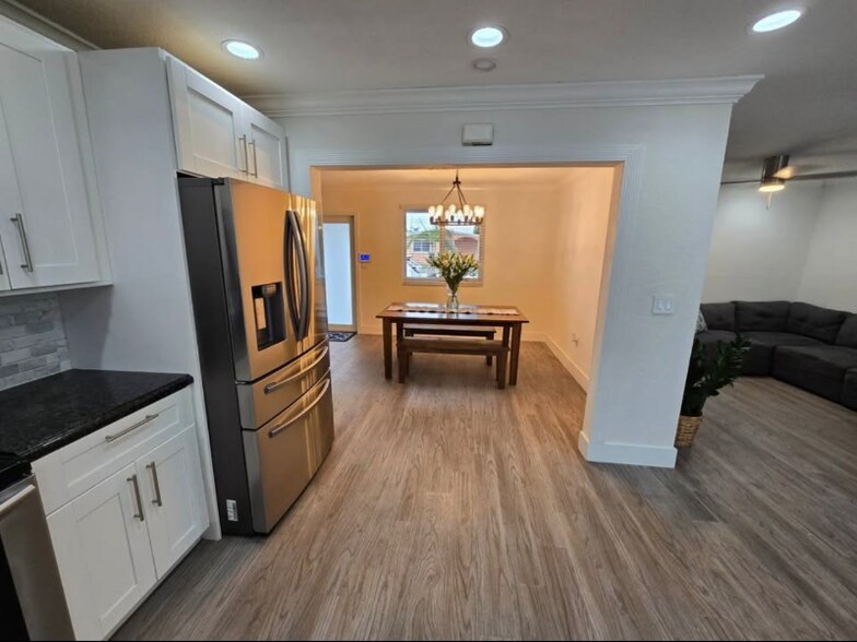 Building Photo - 9591 SW 52nd Terrace