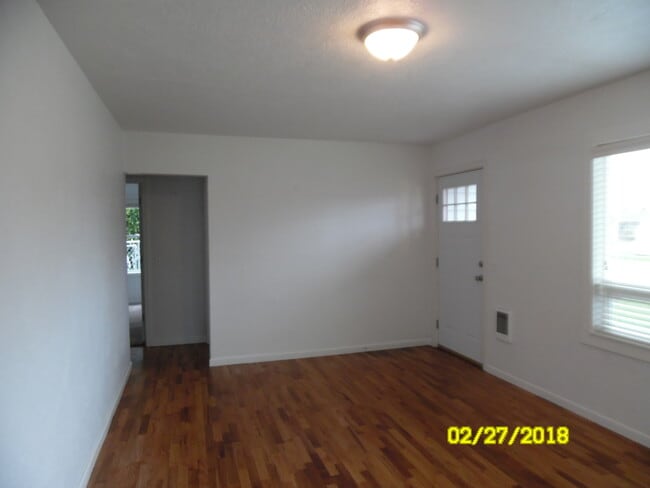 Building Photo - 1315 NW Birch St