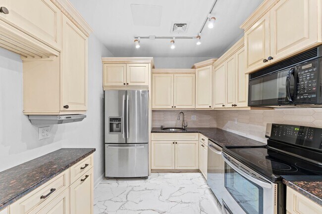 Building Photo - 75 LIBERTY Ave