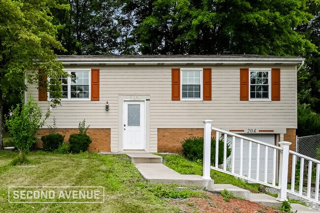 Building Photo - 204 Dolomite Dr