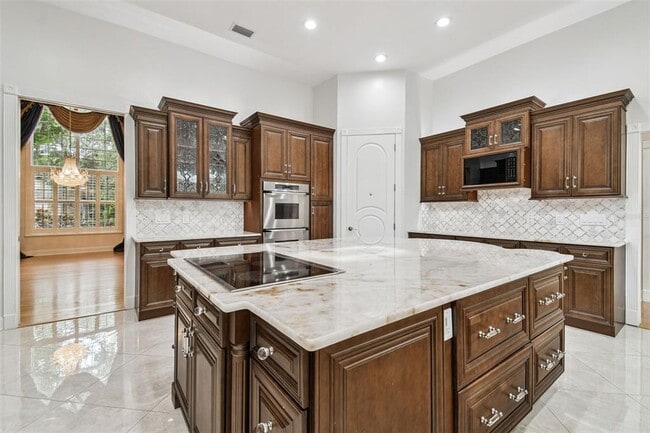 Building Photo - 3020 Kensington Trce