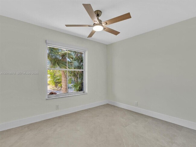 Building Photo - 3863 SW 53rd Pl