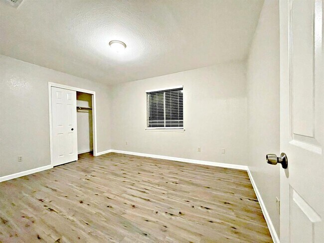 Building Photo - 8501 Priest River Dr