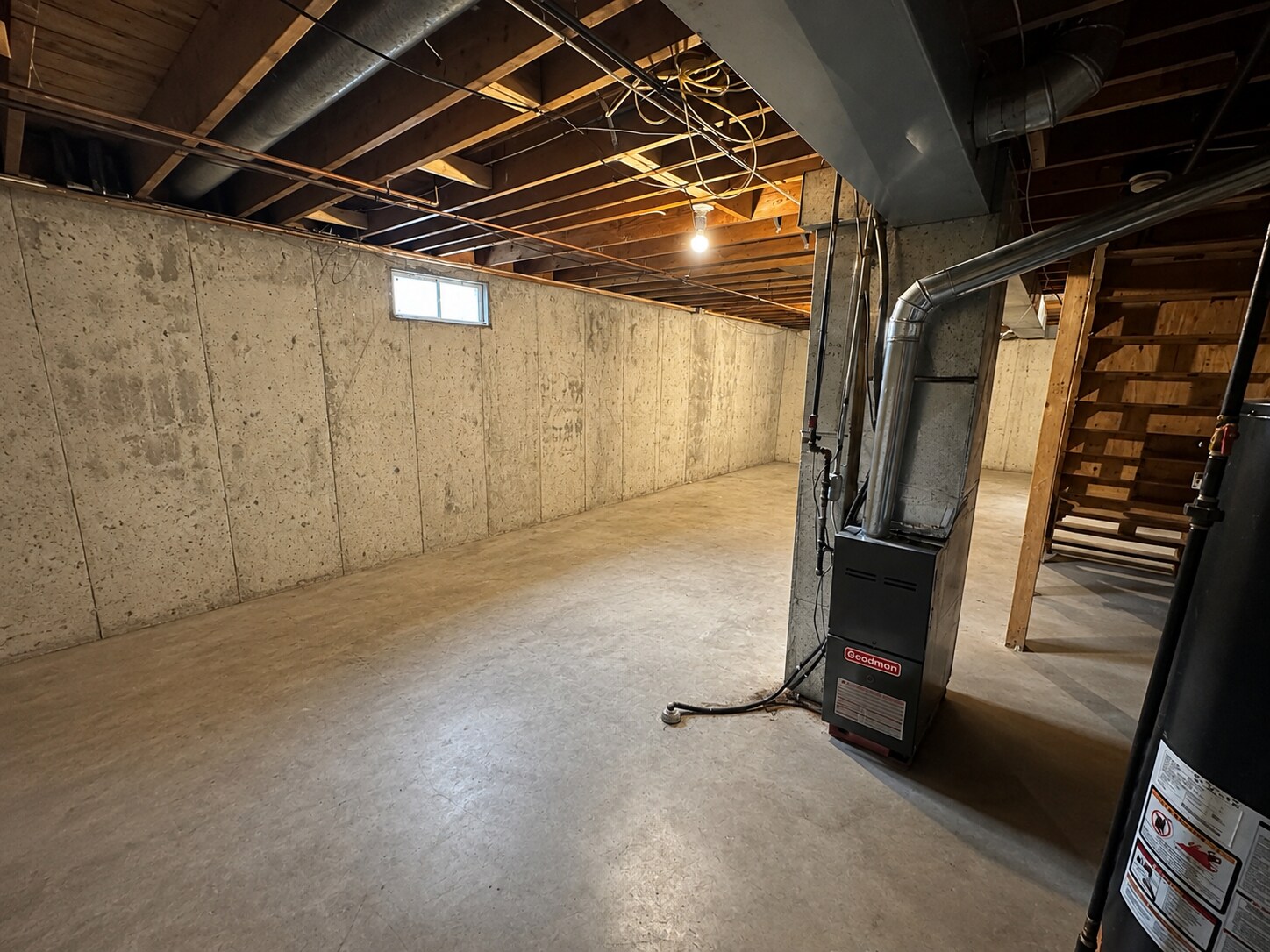 Building Photo - 1312 Falls Ct