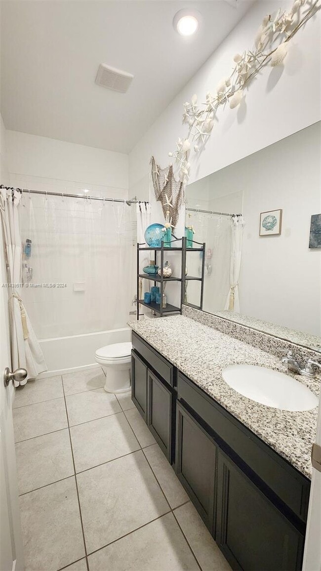 Building Photo - 1801 Lake Cove Dr