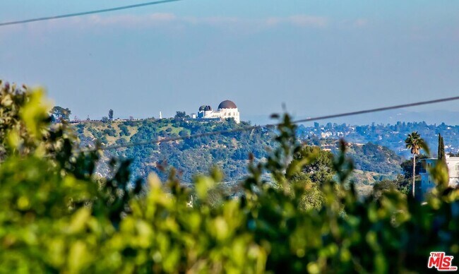 Building Photo - 2841 Montcalm Ave