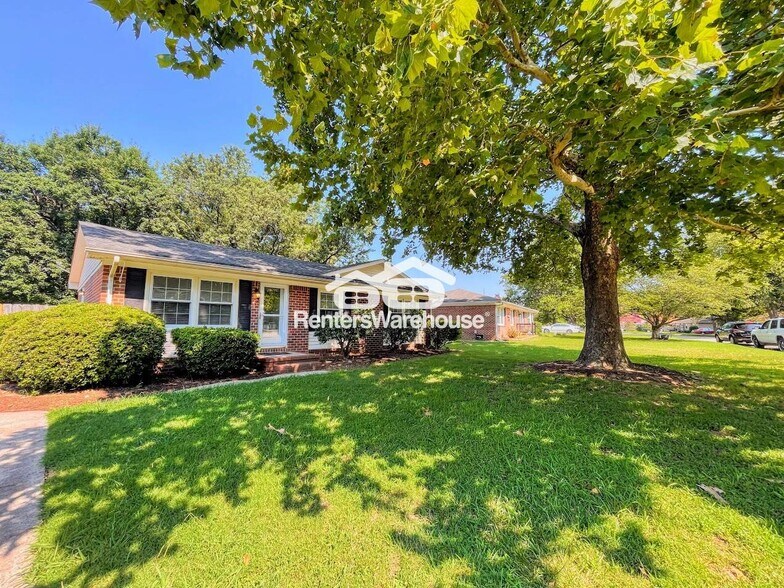 Building Photo - 3717 Cardinal Ln