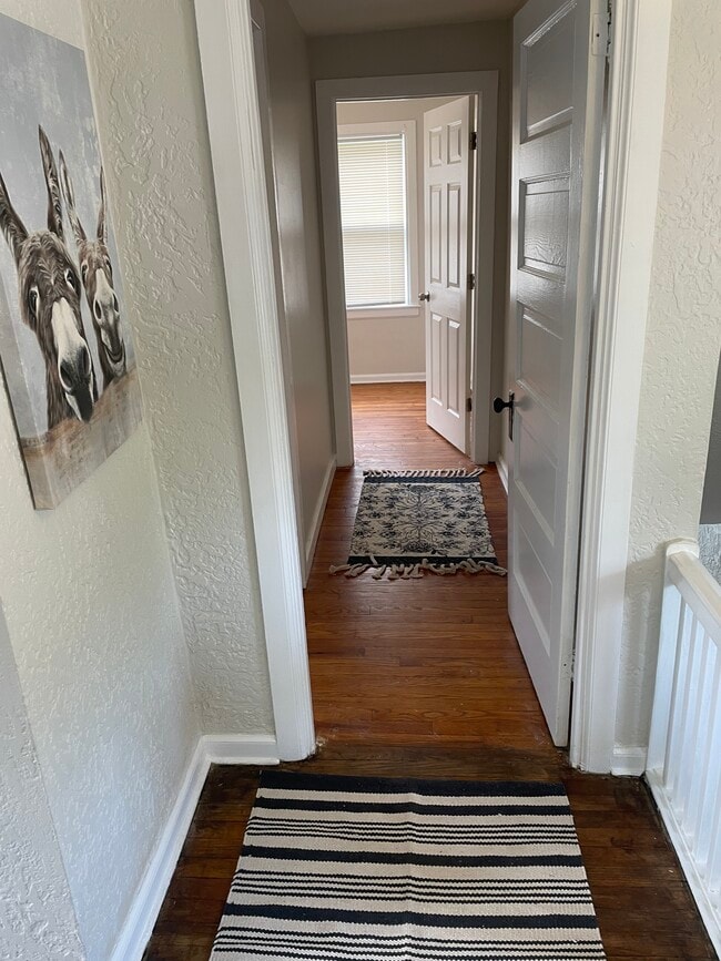 Building Photo - 29 E 221st St