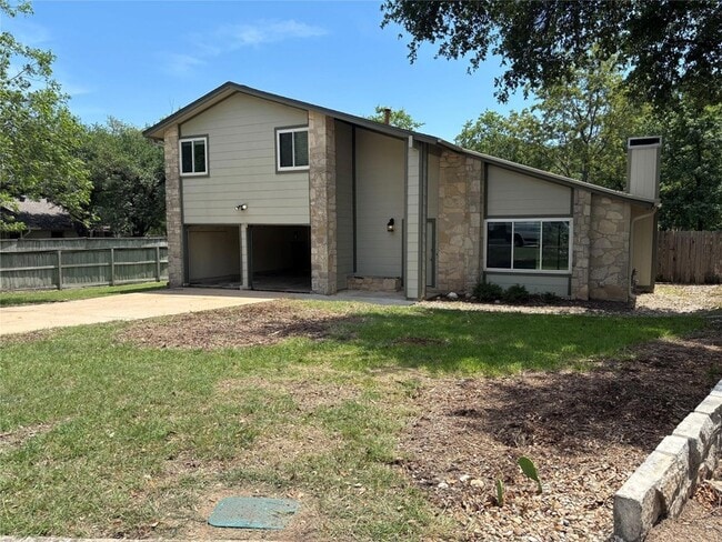 Building Photo - 6605 Danwood Dr