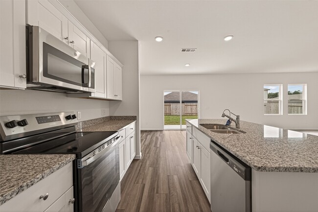 Building Photo - 31247 Williams Lndg St