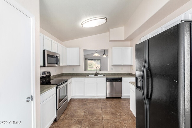 Building Photo - 6606 W Prickly Pear Trail