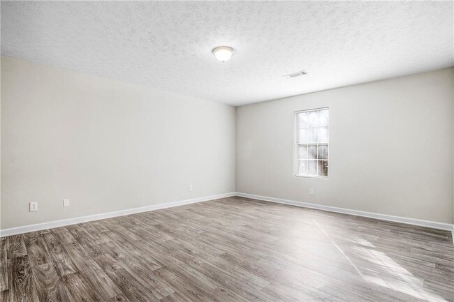 Building Photo - 9211 Fairway Ct