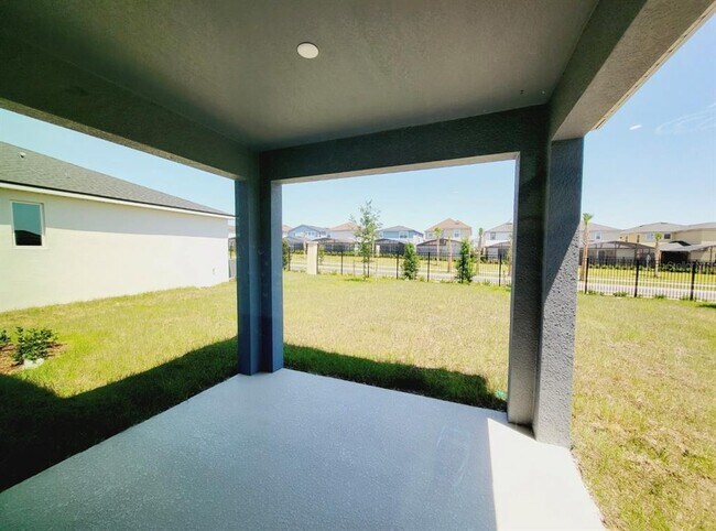 Building Photo - 9051 Coral Cpe St