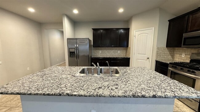 Building Photo - 29238 Dunns Creek Ct