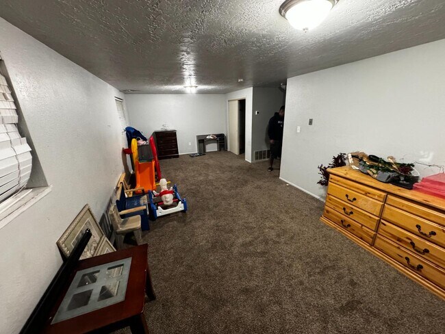 Building Photo - 255 Cherry Hill Dr