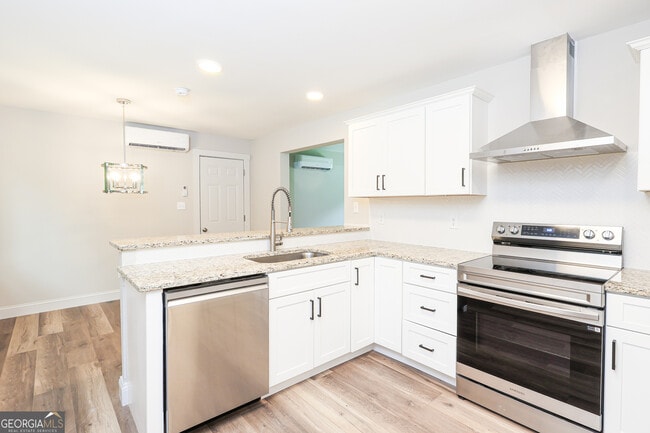 Building Photo - 1208 Williams Cir