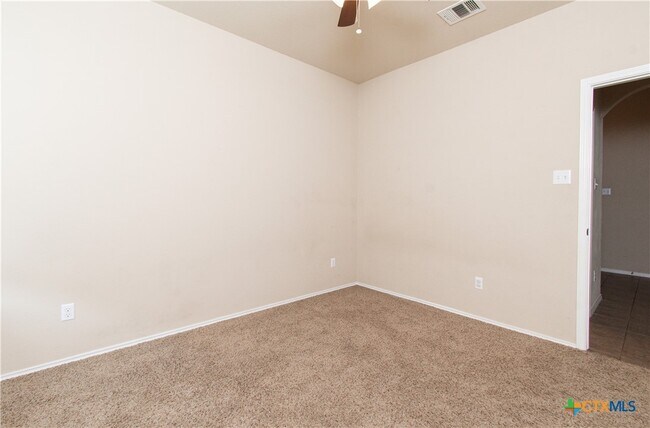 Building Photo - 7010 Cokui Dr